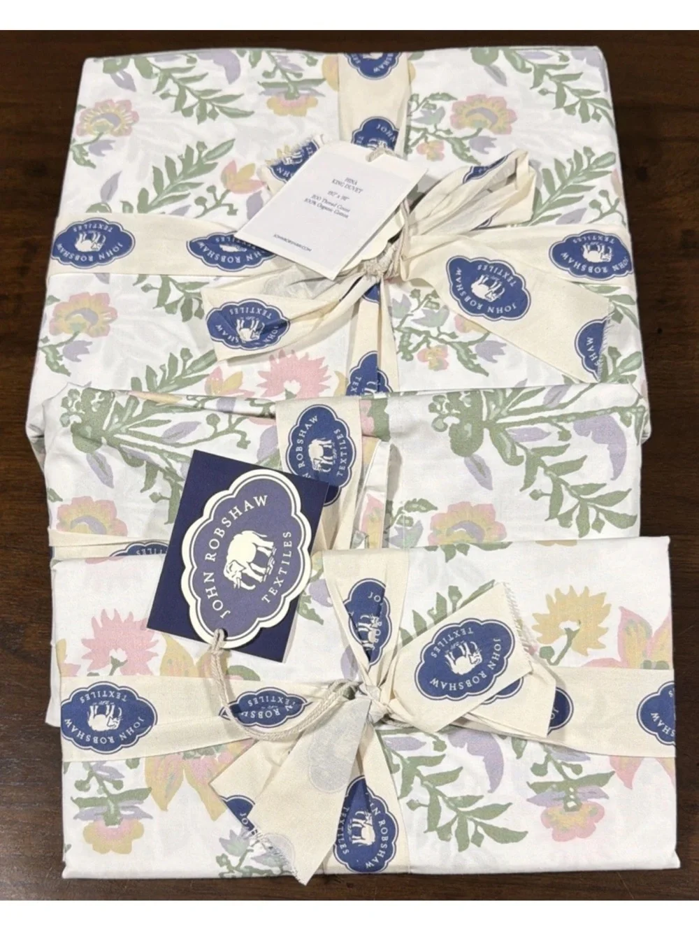 John RobShaw 100%organic cotton Hina king Duvet and shams set